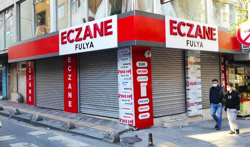 AKRA Beylikdüzü Işıklı tabela Eczane tabelası Totem Tabela Esenler